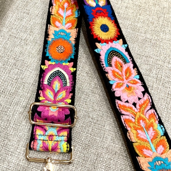 Guitar Straps Crossbody Bag Strap NWOT Embroidered 🎁 gift ready🎁 - Picture 4 of 11